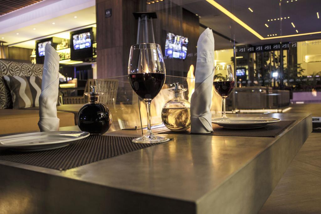 Hs Hotsson Hotel Leon Ngoại thất bức ảnh